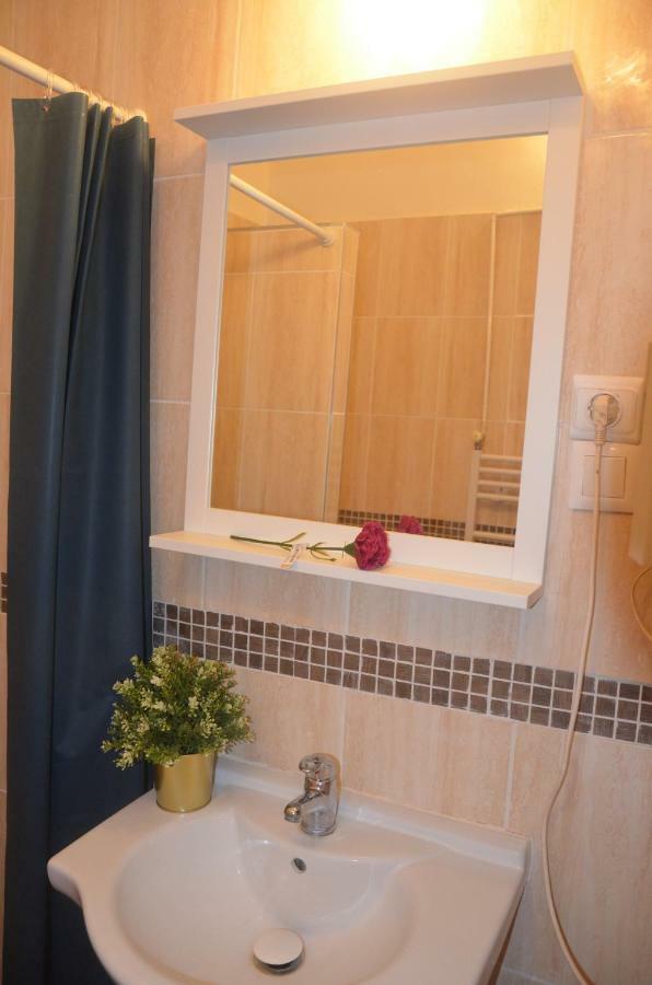 No. 11 Apartment With 2 Bathrooms Next To Railway Station Βουδαπέστη Εξωτερικό φωτογραφία