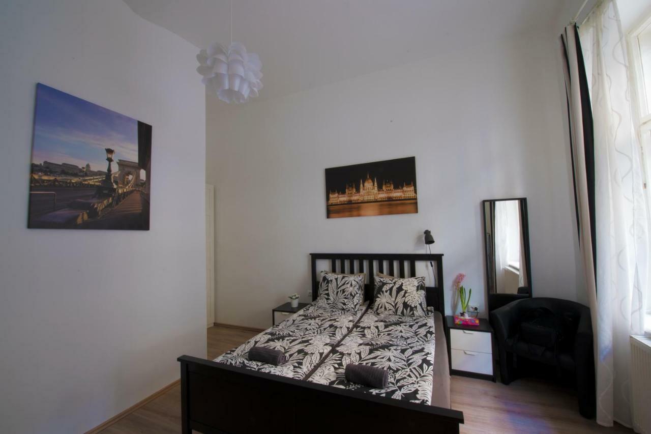 No. 11 Apartment With 2 Bathrooms Next To Railway Station Βουδαπέστη Εξωτερικό φωτογραφία